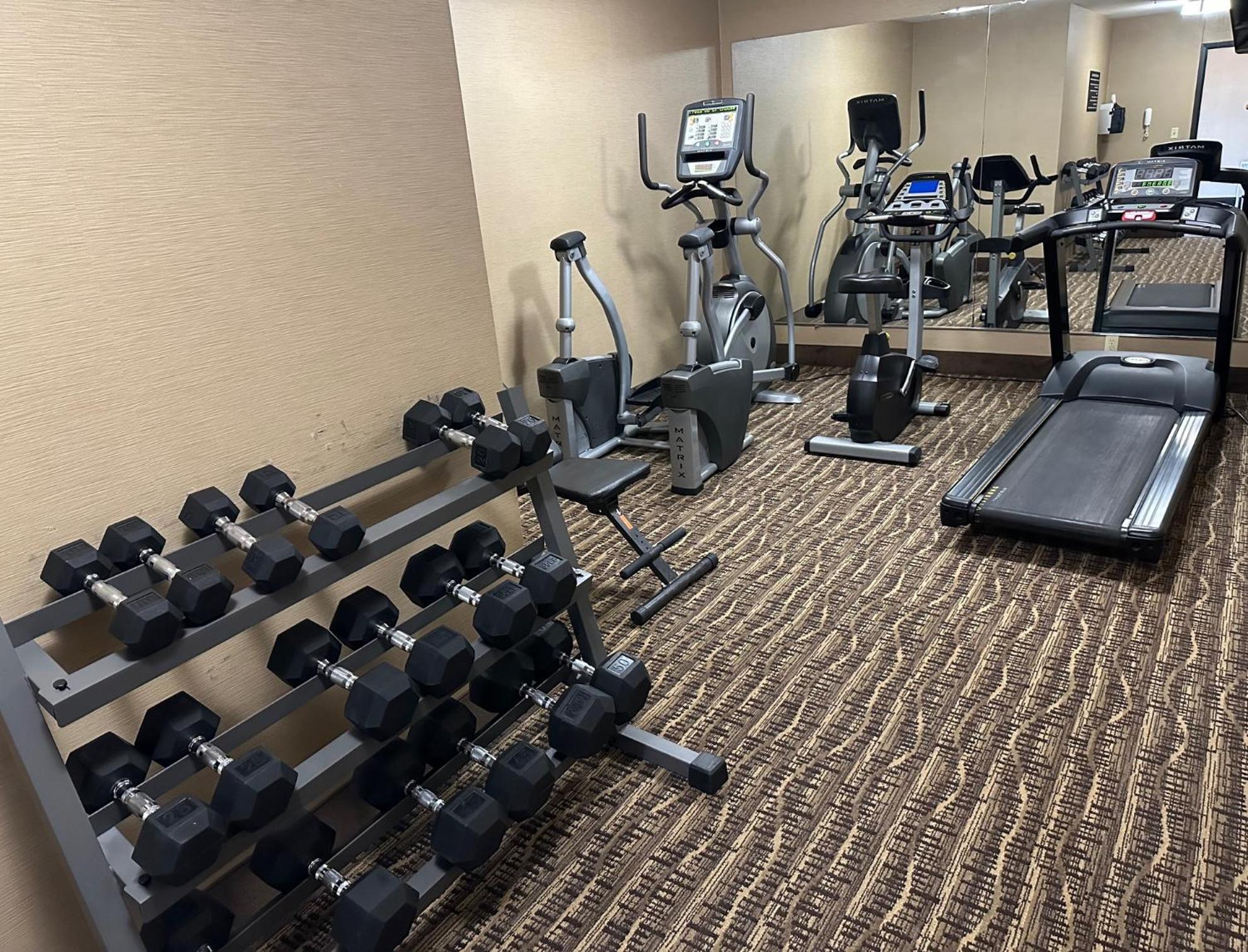 Super 8 By Wyndham Alexandria La Hotel Luaran gambar