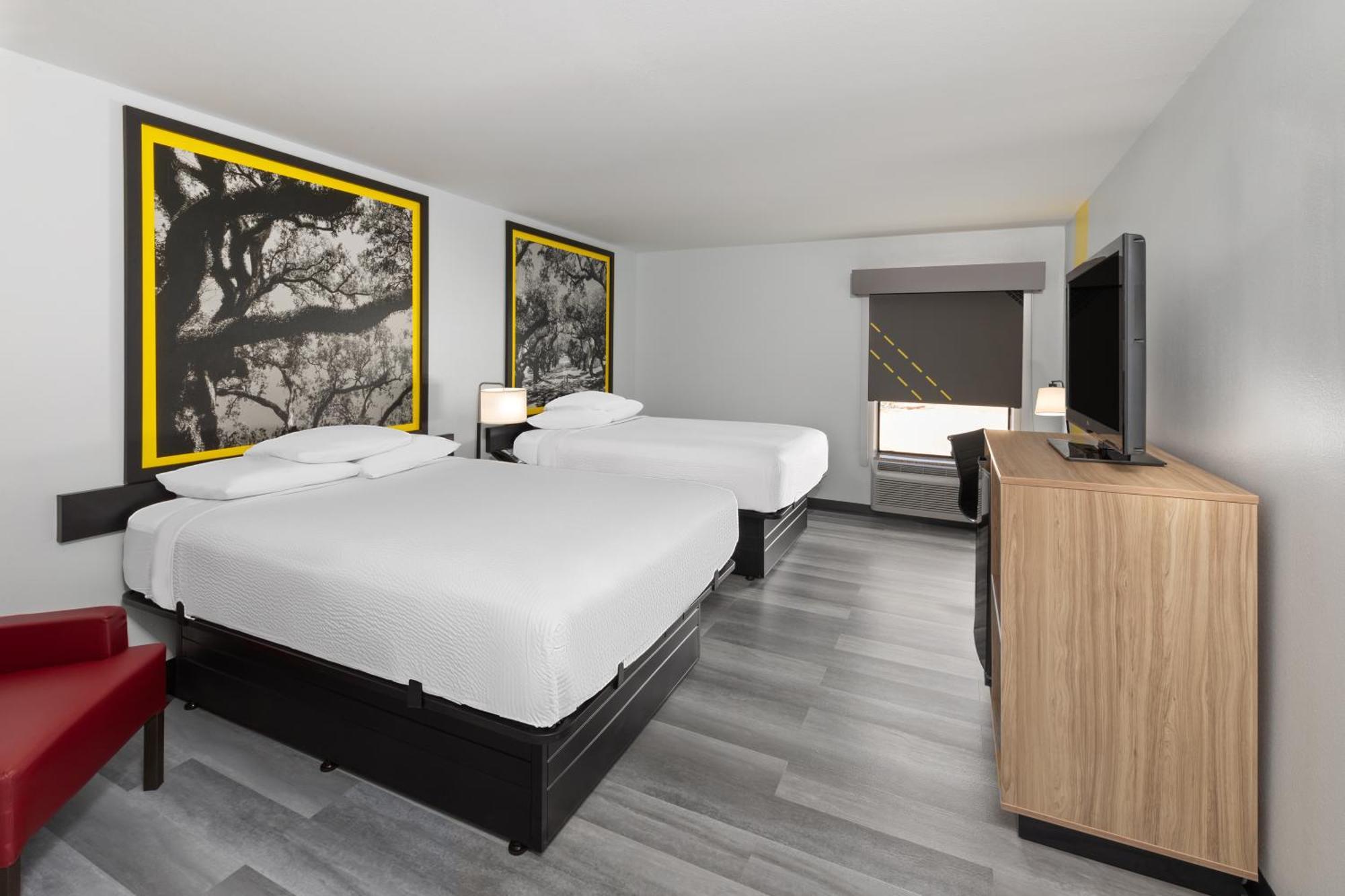 Super 8 By Wyndham Alexandria La Hotel Luaran gambar